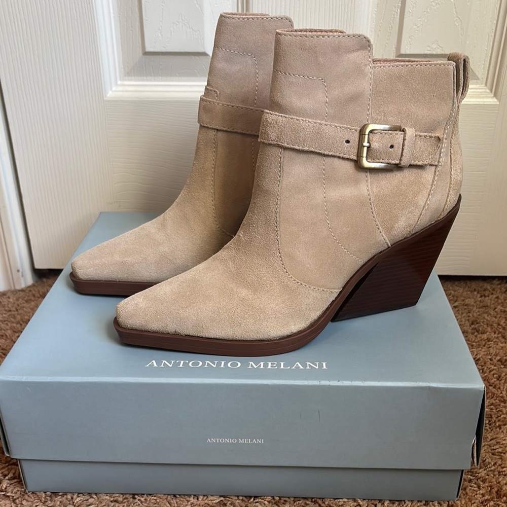 Antonio Melani Women's Beige Suede Ankle Boots